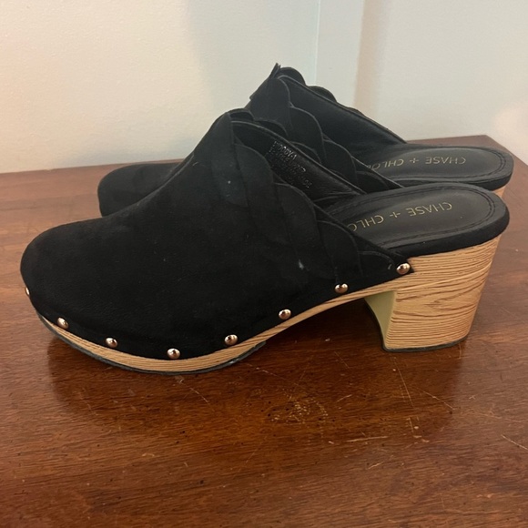 Chase and Chloe brand Black suede Clogs with Wooden Heel size 6.5 - Picture 2 of 9